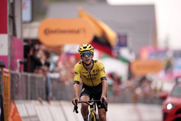 Yates Simon Philip of Team Visma Lease A Bike during the stage 20 of the Giro d™Italia from Verres to Sestriere (Via Lattea), Italy - Saturday, May 31, 2025. - cycling.  Copyright: xMarcoxAlpozzi LaPressex