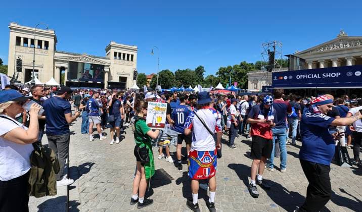 SOCCER - UEFA CL, PSG vs Inter MUNICH,GERMANY,31.MAY.25 - SOCCER - UEFA Champions League, final, Paris Saint-Germain vs FC Internazionale Milano. Image shows the fan zone of PSG.  GEPAxpictures xWolfgangxGrebien