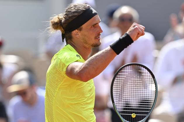Sport Bilder des Tages 2025 Roland-Garros - Day 7 PARIS, FRANCE - MAY 31: Germany s Alexander Zverev celebrates after winning the match against Flavio Cobolli of Italy during the Men s Singles Third Round match on Day Seven of the 2025 French Open at Roland Garros on May 31, 2025 in Paris, France. Burak Akbulut Anadolu Paris France. Editorial use only. Please get in touch for any other usage.  Copyright: x2025xAnadoluxBurakxAkbulutx