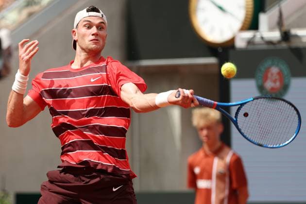 May 31, 2025, Paris, Celestynow, France: JACK DRAPER of United Kingdom during the match against Joao Fonseca of Brazil in the third round of the French Open 2025 at Roland Garros in Paris. Draper won 6:2, 6:4, 6:2 Paris France - ZUMAc278 20250531_zsp_c278_029 Copyright: xMarcinxCholewinskix