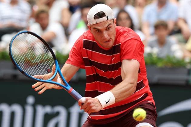 May 31, 2025, Paris, Celestynow, France: JACK DRAPER of United Kingdom during the match against Joao Fonseca of Brazil in the third round of the French Open 2025 at Roland Garros in Paris. Draper won 6:2, 6:4, 6:2 Paris France - ZUMAc278 20250531_zsp_c278_023 Copyright: xMarcinxCholewinskix