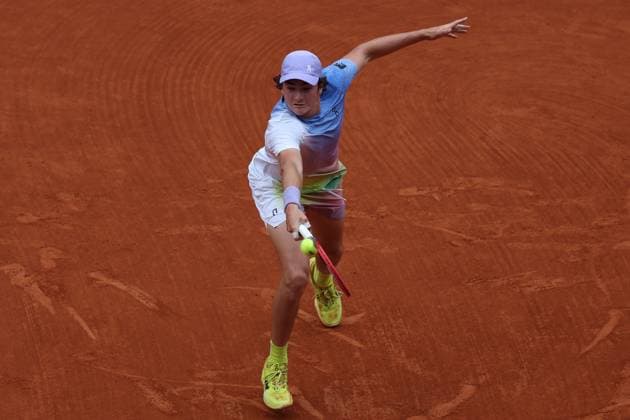 May 31, 2025, Paris, Celestynow, France: JOAO FONSECA of Brazil during the match against Jack Draper of United Kingdom in the third round of the French Open 2025 at Roland Garros in Paris. Fonseca lost 2:6, 4:6, 2:6 Paris France - ZUMAc278 20250531_zsp_c278_035 Copyright: xMarcinxCholewinskix