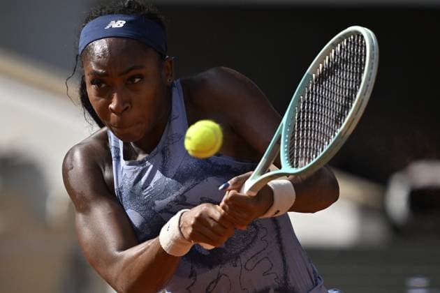 2025 Roland-Garros - Day 7 PARIS, FRANCE - MAY 31: Coco Gauff of United States plays against Marie Bouzkova of Czechia during the Women s Singles Third Round match on Day Seven of the 2025 French Open at Roland Garros on May 31, 2025 in Paris, France. Burak Akbulut Anadolu Paris France. Editorial use only. Please get in touch for any other usage.  Copyright: x2025xAnadoluxBurakxAkbulutx