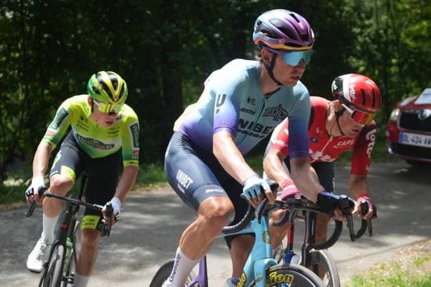 CYCLING - BOUCLES DE LA MAYENNE 2025 - STAGE 2 VAN HAUTEGEM Leander and STOKBRO Andreas during the Stage 2 of the Boucles de la Mayenne - CrÃ dit Mutuel, UCI ProSeries Cycling event, Sainte-Suzanne - Bais (210,2 Km) on 31 May 2025 in Bais, France - Photo Laurent Lairys PSNEWZ BaisFrance  Copyright: xLaurentxLairysx