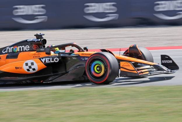 Formula 1 Qualifying Aramco Gran Prix of Spain Oscar Piastri, of the McLaren Formula 1 Team, drives the McLaren MCL39 Mercedes during the qualifying session for the Formula 1 Aramco Grand Prix of Spain at Circuit de Barcelona-Catalunya in Barcelona, Spain, on May 31, 2025. Barcelona Barcelona Spain  Copyright: xUrbanandsportx originalFilename:urbanandsport-formula1250531_npSfH.jpg