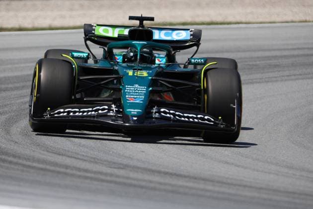 FORMULE 1 : Grand Prix d Espagne 2025 - Barcelone - 31 05 2025 18 Lance Stroll (CAN) Aston Martin Aramco F1 Team (GBR) Aston Martin AMR25 Mercedes during the 2025 Formula One Spain Grand Prix, 9th round of the 2025 Formula 1 World Championship, WM, Weltmeisterschaft taking place from May 30 to June 1st, 2025 on circuit de Barcelona-Catalunya in Barcelona (ESP) BARCELONASpain  Copyright: xMPSxAGENCYx