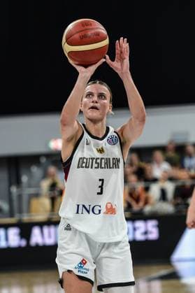 Test match DBB Women Germany Czech Republic BROSE Arena, Bamberg 31 05 2025 Alexandra Wilke Germany 3 at free throw Bamberg 31 05 2025 Test match DBB Women Germany Czech Republic BROSE Arena Copyright: xBEAUTIFULxSPORTS Märklx