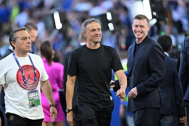Paris Saint-Germain v Inter Milan UEFA Champions League final match MUNICH, GERMANY - MAY 31: Head Coach of PSG Luis Enrique (C) is seen prior to the UEFA Champions League final between Paris Saint-Germain (PSG) and Inter at Munich Football Arena in Munich, Germany on May 31, 2025. Mustafa Yalcin Anadolu Munich Germany. Editorial use only. Please get in touch for any other usage.  Copyright: x2025xAnadoluxMustafaxYalcinx