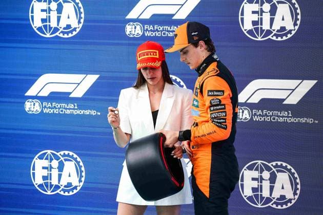 F1 - SPANISH GRAND PRIX 2025 PIASTRI Oscar (aus), McLaren F1 Team MCL39, portrait and Marta Garcia during the Formula 1 Aramco Gran Premio de Espana 2025, Spanish Grand Prix 2025, 9th round of the 2025 FIA Formula One World Championship, WM, Weltmeisterschaft from May 30 to June 1, 2025 on the Circuit de Barcelona-Catalunya, in Montmelo, Spain - MontmeloSpain  Copyright: xEricxAlonsox