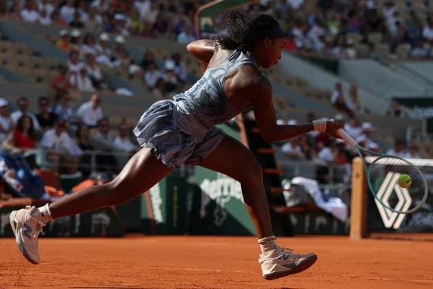 May 31, 2025, Paris, Celestynow, France: COCO GAUFF of USA during the match against Marie Bouzkova of Czech Republic in the third round of the French Open 2025 at Roland Garros in Paris. Gauff won 6:1, 7:6 Paris France - ZUMAc278 20250531_zsp_c278_043 Copyright: xMarcinxCholewinskix