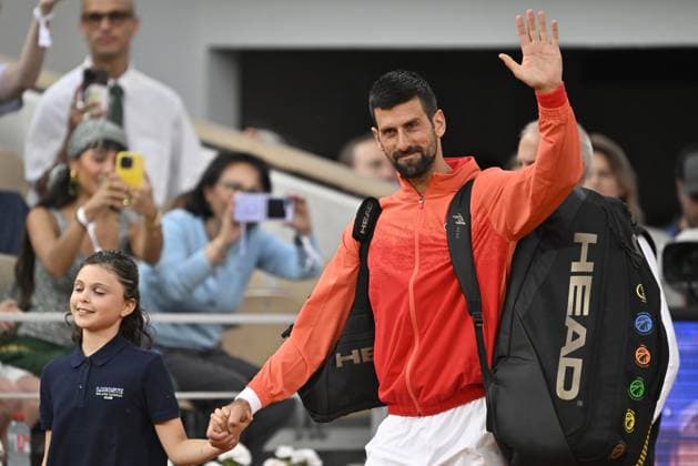 2025 Roland-Garros - Day 7 PARIS, FRANCE - MAY 31: Novak Djokovic of Serbia gestures during his match against Filip Misolic (not seen) of Austria during their men s singles match on day 7 of the French Open tennis tournament at the Roland-Garros Complex in Paris, France on May 31, 2025. Burak Akbulut Anadolu Paris France. Editorial use only. Please get in touch for any other usage.  Copyright: x2025xAnadoluxBurakxAkbulutx