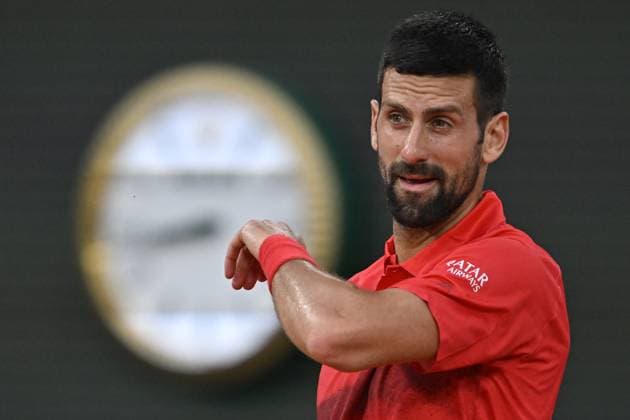 2025 Roland-Garros - Day 7 PARIS, FRANCE - MAY 31: Novak Djokovic of Serbia gestures during his match against Filip Misolic (not seen) of Austria during their men s singles match on day 7 of the French Open tennis tournament at the Roland-Garros Complex in Paris, France on May 31, 2025. Burak Akbulut Anadolu Paris France. Editorial use only. Please get in touch for any other usage.  Copyright: x2025xAnadoluxBurakxAkbulutx