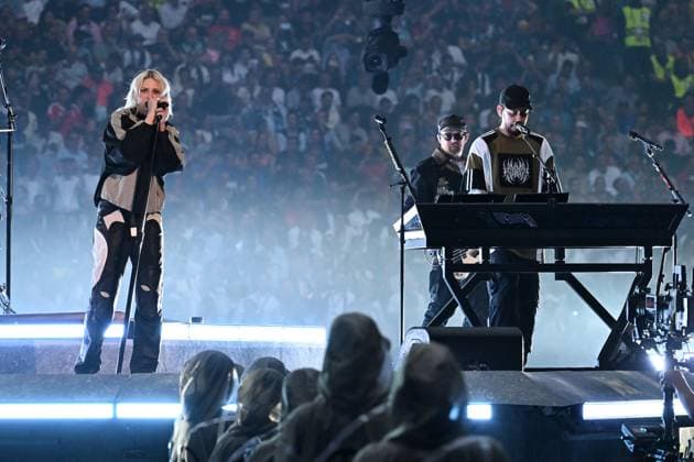 31 05 2025, xsltx, Football UEFA Champions League Final 2025, Paris St Germain Inter Milan v l Linkin Park with Emily Armstrong as front woman DFL DFB REGULATIONS PROHIBIT ANY USE OF PHOTOGRAPHS as IMAGE SEQUENCES and or QUASI VIDEO Muenchen