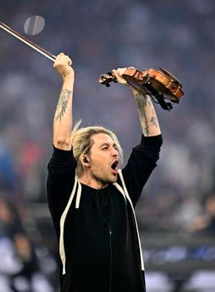 31 05 2025, Football UEFA Championsleague Final 2025 Paris St Germain Inter Milan, in the Allianz Arena Munich Star violinist David Garrett Germany sets the mood DFL and DFB regulations prohibit any use of photographs as image sequences and or quasi video