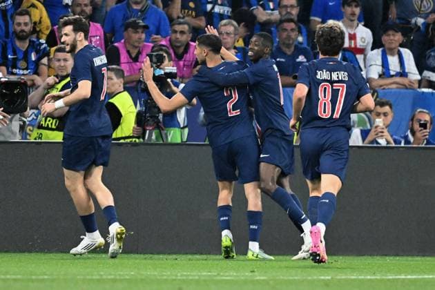 31 05 2025, xsltx, Football UEFA Champions League Final 2025, Paris St Germain Inter Milan v l Goal celebration after the goal to celebrate the goal celebrate 1 0 by Achraf Hakimi Paris St Germain DFL DFB REGULATIONS PROHIBIT ANY USE OF PHOTOGRAPHS as IMAGE SEQUENCES and or QUASI VIDEO Muenchen