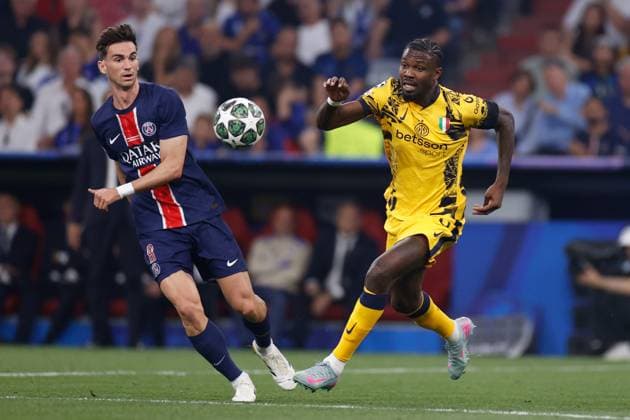 MUNCHEN, 31-05-2025, Allianz Arena, UEFA Champions League season 2024 2025, Match between Paris Saint Germain and Inter Milan. Paris Saint-Germain player Fabian Ruiz and Inter Milan player Marcus Thuram PSG - Inter Milan (CL Final)  x29555615x Copyright: