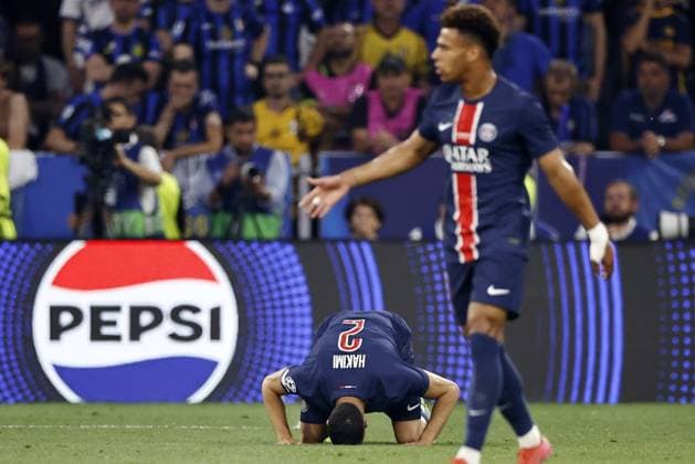Sport Bilder des Tages MoÂœNCHEN - (l-r) Achraf Hakimi of Paris Saint-Germain, Do siro Douo of Paris Saint-Germain celebrate 1-0 during the UEFA Champions League final between Paris Saint-Germain and FC Internazionale Milano at the Munich Football Arena on May 31, 2025 in Munich, Germany. ANP Hollandse Hoogte MAURICE VAN STEEN UEFA Champions League Final 2025 2024 25 xVIxANPxSportx xMauricexvanxSteenxIVx 529080076 originalFilename: 529080076.jpg