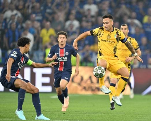 UEFA Champions League final match: Paris Saint-Germain v Inter Milan MUNICH, GERMANY - MAY 31: Marquinhos of Paris Saint-Germain in action against Lautaro Martinez of Inter during the UEFA Champions League final match between Paris Saint-Germain (PSG) and Inter Milan at Munich Football Arena in Munich, Germany on May 31, 2025. Mustafa Yalcin Anadolu Munich Germany. Editorial use only. Please get in touch for any other usage.  Copyright: x2025xAnadoluxMustafaxYalcinx