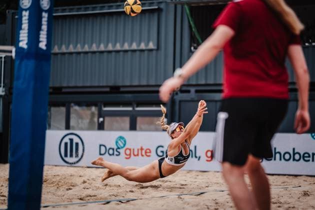 Beach volleyball men Allianz German Beach Tour 2025 Tourstop Hamburg 31 05 2025 Melanie Paul jumps to the ball Hamburg Active City Arena Heiligengeistf Hamburg Germany