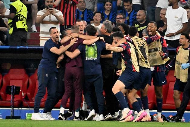 31 05 2025, xsltx, Football UEFA Champions League Final 2025, Paris St Germain Inter Milan v l Coach Luis Enrique Paris St Germain celebrates after scoring 2 0 DFL DFB REGULATIONS PROHIBIT ANY USE OF PHOTOGRAPHS as IMAGE SEQUENCES and or QUASI VIDEO Muenchen