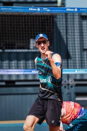 Beach volleyball men Allianz German Beach Tour 2025 Tourstop Hamburg 31 05 2025 Momme Lorenz cheers Hamburg Active City Arena Heiligengeistf Hamburg Germany