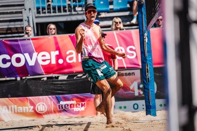 Beach volleyball men Allianz German Beach Tour 2025 Tourstop Hamburg 31 05 2025 Niklas Held cheers Hamburg Active City Arena Heiligengeistf Hamburg Germany