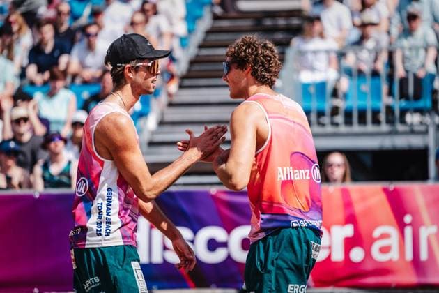 Beach volleyball men Allianz German Beach Tour 2025 Tourstop Hamburg 31 05 2025 f l Niklas Held and Hennes Nissen Hamburg Active City Arena Heiligengeistf Hamburg Germany