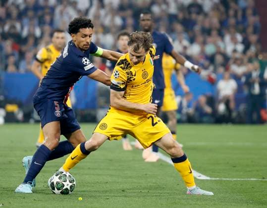 Paris Saint-Germain v FC Internazionale Milano - UEFA Champions League Final 2025 Marquinhos of Paris Saint-Germain and Nicolo Barella challenge during the UEFA Champions League Final 2025 between Paris Saint-Germain and FC Internazionale Milano at Munich Football Arena on May 31, 2025 in Munich, Germany. Munich Munich Football Arena Germany Germany Copyright: xRichardxSellers Sportsphoto APLx 14127871