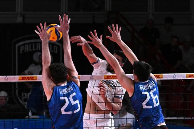 Block of Giovanni Gargiulo ( Italy ) during the match Italia vs Iran at Kioene Arena Padova - 31may2025 ( ITALVOLLEY BPER TEST MATCH MEMORIAL PASINATO )  Copyright: xDuilioxDellaxLibera IPAxSportx xipa-agency.netx xx IPA_58462336 IPA_Agency_IPA58462336
