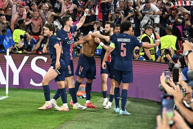 31 05 2025, xsltx, Football UEFA Champions League Final 2025, Paris St Germain Inter Milan v l Goal celebration after the goal to celebrate the goal celebrate 3 0 by Desire Doue Paris St Germain DFL DFB REGULATIONS PROHIBIT ANY USE OF PHOTOGRAPHS as IMAGE SEQUENCES and or QUASI VIDEO Muenchen