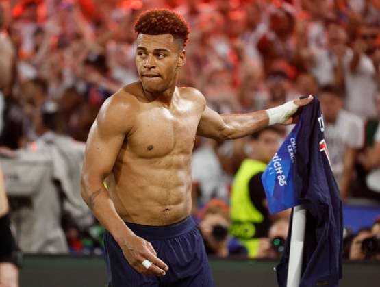 Paris Saint-Germain v FC Internazionale Milano - UEFA Champions League Final 2025 Desire Doue of Paris Saint-Germain celebrates 3rd goal during the UEFA Champions League Final 2025 between Paris Saint-Germain and FC Internazionale Milano at Munich Football Arena on May 31, 2025 in Munich, Germany. Munich Munich Football Arena Germany Germany Copyright: xRichardxSellers Sportsphoto APLx 14127892