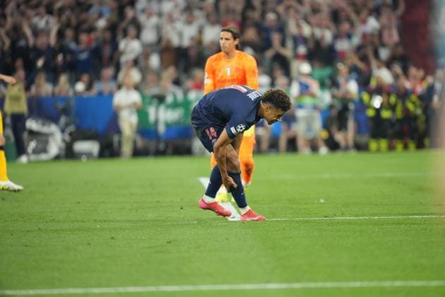 2025 UEFA Champions League Final: Paris Saint-Germain F.C. vs. FC Internazionale Milano Desire Doue of Paris Saint-Germain F.C. scores his second goal of the evening and celebrates during the 2025 UEFA Champions League Final: Paris Saint-Germain F.C. vs. FC Internazionale Milano on 31 May 2025, at Munich Football Arena, in Munich, Germany Munich Munich Football Arena Germany Copyright: xAlexandraxFechetex DSC02725