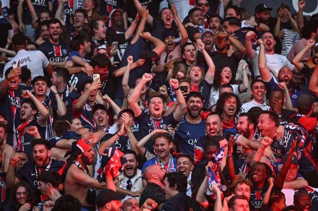Champions League PSG vs Inter Milan in Paris - FA Paris Saint-Germain’s supporters attend the live diffusion of the UEFA Champions League final football match between Paris Saint-Germain and Inter Milan in Munich, at Parc des Princes Stadium in Paris on May 31, 2025. Photo by Firas Abdullah ABACAPRESS.COM Paris Ile-de-France France  Copyright: xAbdullahxFiras ABACAx