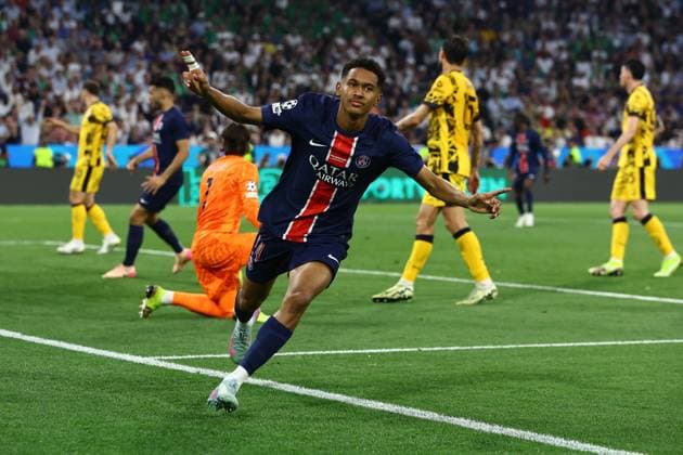 Senny Mayulu of PSG scores to make it 5-0 and celebrates Paris Saint-Germain v Inter Milan, UEFA Champions League Final, Football, Allianz Arena, Munich, Germany - 31 May 2025 EDITORIAL USE ONLY No use with unauthorised audio, video, data, fixture lists, club league logos or live services. Online in-match use limited to 120 images, no video emulation. No use in betting, games or single club league player publications. Copyright: xMichaelxZemanek Shutterstockx 15330931dn