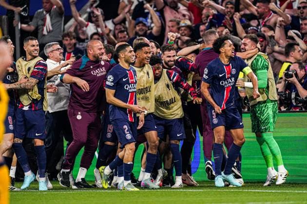 2025-05-31 Paris Saint-Germain v FC Internazionale Milano - UEFA Champions League Final 2025 MUNICH, GERMANY - MAY 31: Kvicha Kvaratskhelia of Paris Saint-Germain celebrates the fourth goal with his team during the UEFA Champions League Final 2025 match between Paris Saint-Germain and FC Internazionale Milano at Munich Football Arena on May 31, 2025 in Munich, Germany. Munich Munich Football Arena Germany Content not available for redistribution in The Netherlands directly or indirectly through any third parties. Copyright: xJorisxVerwijstx