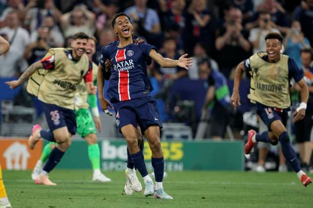 Paris Saint-Germain v FC Internazionale Milano - UEFA Champions League Final 2025 Senny Mayulu of Paris Saint-Germain celebrates 5th goal during the UEFA Champions League Final 2025 between Paris Saint-Germain and FC Internazionale Milano at Munich Football Arena on May 31, 2025 in Munich, Germany. Munich Munich Football Arena Germany Germany Copyright: xRichardxSellers Sportsphoto APLx 14127899