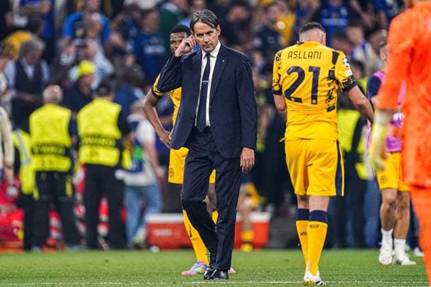 2025-05-31 Paris Saint-Germain v FC Internazionale Milano - UEFA Champions League Final 2025 MUNICH, GERMANY - MAY 31: head coach Simone Inzaghi of FC Internazionale Milano disappointed during the UEFA Champions League Final 2025 match between Paris Saint-Germain and FC Internazionale Milano at Munich Football Arena on May 31, 2025 in Munich, Germany. Munich Munich Football Arena Germany Content not available for redistribution in The Netherlands directly or indirectly through any third parties. Copyright: xJorisxVerwijstx