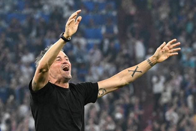 31 05 2025, xsltx, Football UEFA Champions League Final 2025, Paris St Germain Inter Milan v l jubilation, joy at winning the Champions League Coach Luis Enrique Paris St Germain DFL DFB REGULATIONS PROHIBIT ANY USE OF PHOTOGRAPHS as IMAGE SEQUENCES and or QUASI VIDEO Muenchen