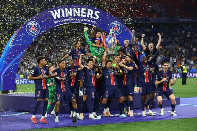 Marquinhos of PSG lifts the Champions League trophy Paris Saint-Germain v Inter Milan, UEFA Champions League Final, Football, Allianz Arena, Munich, Germany - 31 May 2025 EDITORIAL USE ONLY No use with unauthorised audio, video, data, fixture lists, club league logos or live services. Online in-match use limited to 120 images, no video emulation. No use in betting, games or single club league player publications. Copyright: xMichaelxZemanek Shutterstockx 15330931ea