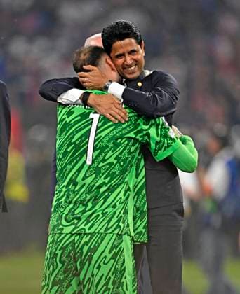 31 05 2025, Football UEFA Champions League Final 2025 Paris St Germain Inter Milan, at Allianz Arena Munich President Nasser Al Khelaifi hugs goalkeeper Gianluigi Donnarumma both FC Paris Saint Germain DFL and DFB regulations prohibit any use of photographs as image sequences and or quasi video