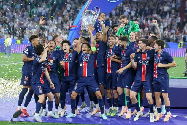 Marquinhos Paris Saint Germain holds up the trophy for winning the UEFA Champions League and cheers with his teammates, UEFA Champions League Final 2025, Paris Saint Germain and FC Internazionale Milano, Allianz Arena on May 31, 2025 in Munich, Germany Photo by Marco Steinbrenner DeFodi Images Marquinhos Paris Saint Germain holds up the trophy for winning the UEFA Champions League and cheers with his teammates, UEFA Champions League Final 2025, Paris Saint Germain and FC Internazionale Milano, Munich Football Arena, May 31, 2025 in Munich, Germany Photo by Marco Steinbrenner DeFodi Images
