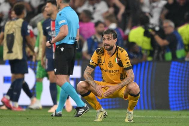 Foto IPP Roberto Ramaccia Monaco di Baviera 31 05 2025 Calcio Champions League 2024 2025 - Finale - Inter-Paris Saint Germain PSG 5-0 nella foto Francesco Acerbi deluso Italy Photo Press - World Copyright Monaco italy Germania ITALY  Copyright: xR4924_italyphotopressx