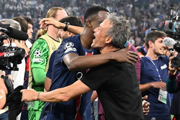 31 05 2025, xsltx, Football UEFA Champions League Final 2025, Paris St Germain Inter Milan v l jubilation, joy of winning the Champions League Willian Pacho Paris St Germain Coach Coach Luis Enrique Paris St Germain DFL DFB REGULATIONS PROHIBIT ANY USE OF PHOTOGRAPHS as IMAGE SEQUENCES and or QUASI VIDEO Muenchen