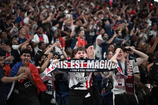 Parc des Prince celebrates PSG winning of Champions League in Paris PSG supporters react at the Parc des Princes after the victory of PSG team during the Champions League final between Paris Saint Germain (PSG) and Inter Milan in Paris on May 31, 2025. Photo by Eliot Blondet ABACAPRESS.COM Paris France  Copyright: xBlondetxEliot ABACAx