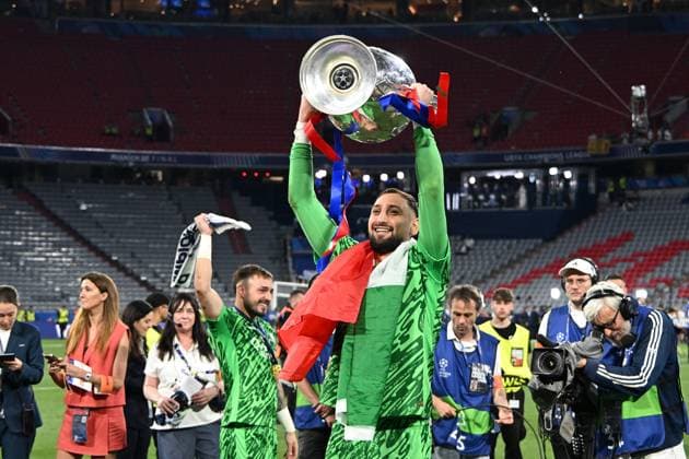 31 05 2025, xsltx, Football UEFA Champions League Final 2025, Paris St Germain Inter Milan v l jubilation, joy at winning the Champions League Gianluigi Donnarumma Paris St Germain DFL DFB REGULATIONS PROHIBIT ANY USE OF PHOTOGRAPHS as IMAGE SEQUENCES and or QUASI VIDEO Muenchen