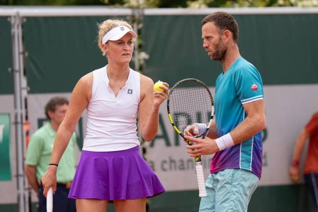 2025-05-31 French Open Roland Garros PARIS, FRANCE - MAY 31: Erin Routliffe of New Zealand, Michael Venus of New Zealand during the French Open at Roland Garros on May 31, 2025 in Paris, France. Paris Roland Garros France Content not available for redistribution in The Netherlands directly or indirectly through any third parties. Copyright: xMarleenxFouchierx