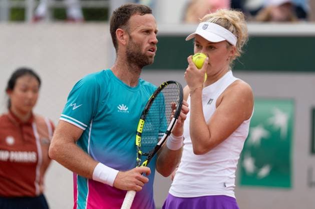 2025-05-31 French Open Roland Garros PARIS, FRANCE - MAY 31: Erin Routliffe of New Zealand, Michael Venus of New Zealand during the French Open at Roland Garros on May 31, 2025 in Paris, France. Paris Roland Garros France Content not available for redistribution in The Netherlands directly or indirectly through any third parties. Copyright: xMarleenxFouchierx