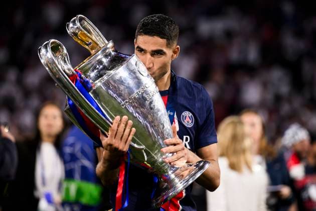 Paris Saint-Germain FC v FC Internazionale - UEFA Champions League Achraf Hakimi of Paris Saint-Germain celebrates with the trophy during the UEFA Champions League final football match between Paris Saint-Germain FC and FC Internazionale. Munich Germany Copyright: xNicoloxCampox