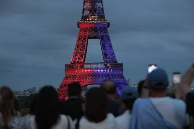 UEFA Champions League final match: Paris Saint-Germain v Inter Milan PARIS, FRANCE - MAY 31: Eiffel Tower is illuminated after PSG s goal during UEFA Champions League final match between Paris Saint-Germain and Inter Milan, in Paris, France on May 31, 2025. Mohamad Salaheldin Abdelg Alsayed Anadolu Paris France. Editorial use only. Please get in touch for any other usage.  Copyright: x2025xAnadoluxMohamadxSalaheldinxAbdelgxAlsayedx
