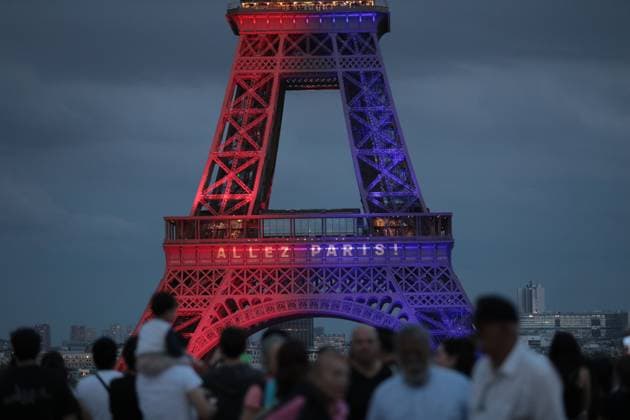 UEFA Champions League final match: Paris Saint-Germain v Inter Milan PARIS, FRANCE - MAY 31: Eiffel Tower is illuminated after PSG s goal during UEFA Champions League final match between Paris Saint-Germain and Inter Milan, in Paris, France on May 31, 2025. Mohamad Salaheldin Abdelg Alsayed Anadolu Paris France. Editorial use only. Please get in touch for any other usage.  Copyright: x2025xAnadoluxMohamadxSalaheldinxAbdelgxAlsayedx